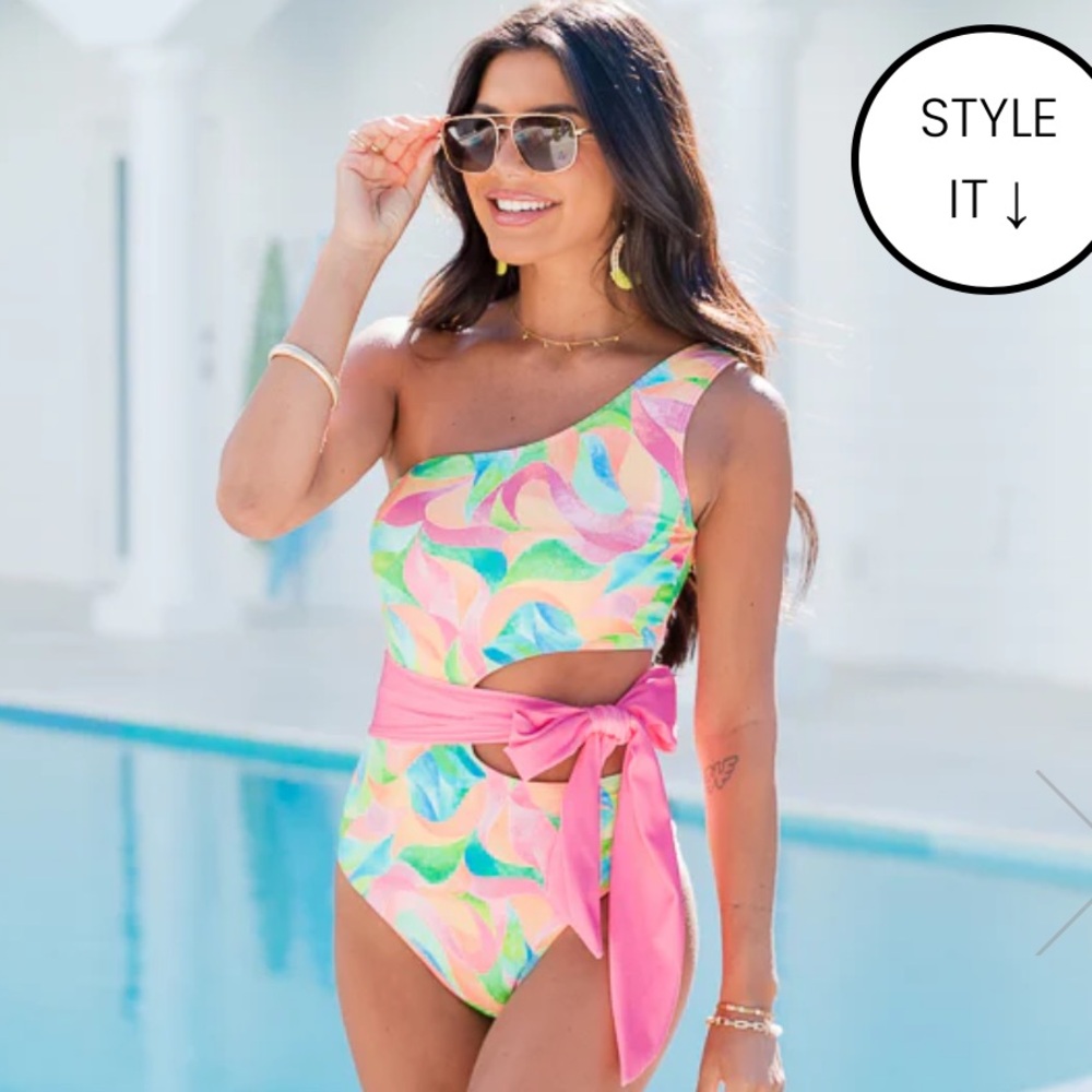 UNDER THE SUN IN KALEIDOSCOPE DREAMS ONE PIECE SWIMSUIT